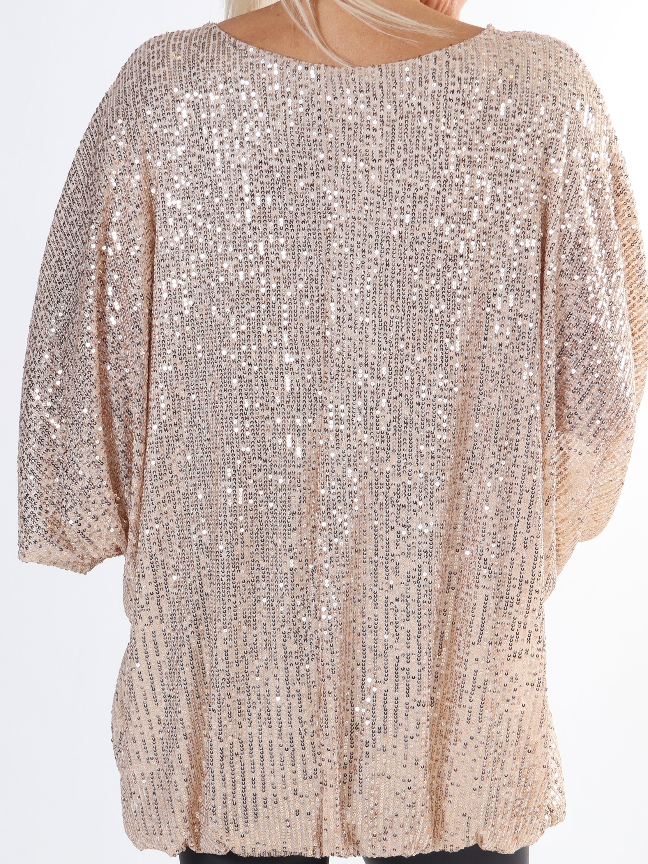 Destiny - Plus size paillet bluse med flagermusærmer